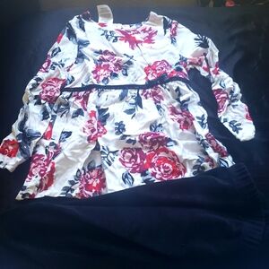 Toddler Floral Long Sleeve Outfit Size 4t
